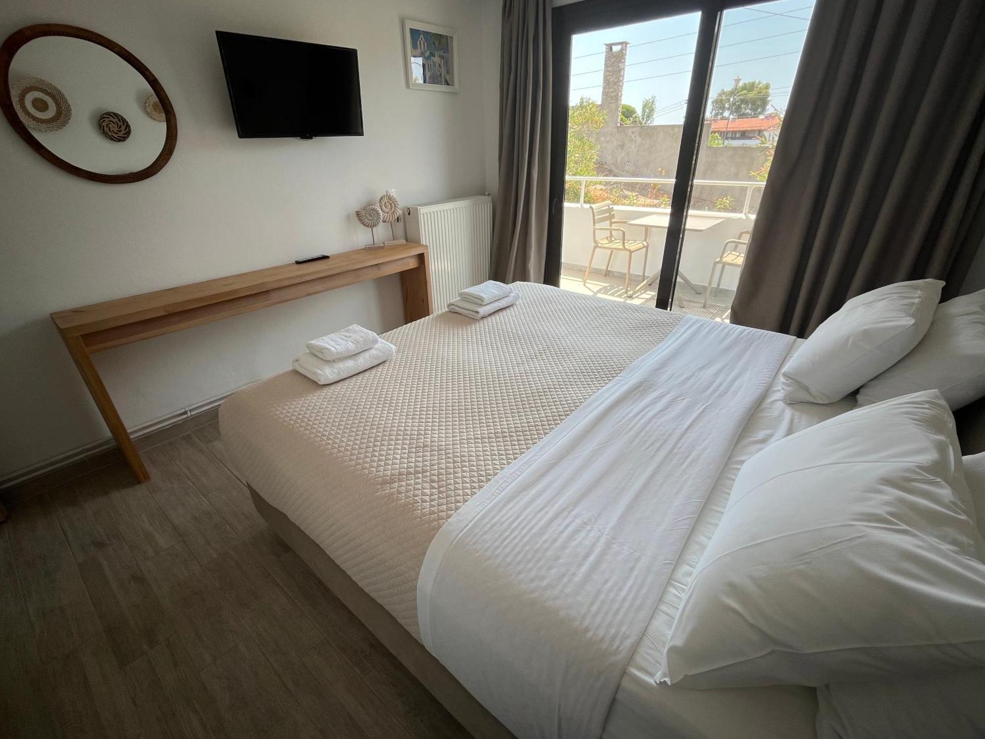 Golden Evelyn Aparthotel Agia Paraskevi  Eksteriør bilde