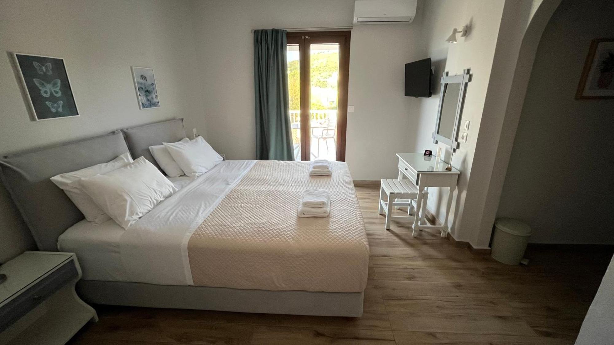 Golden Evelyn Aparthotel Agia Paraskevi  Eksteriør bilde